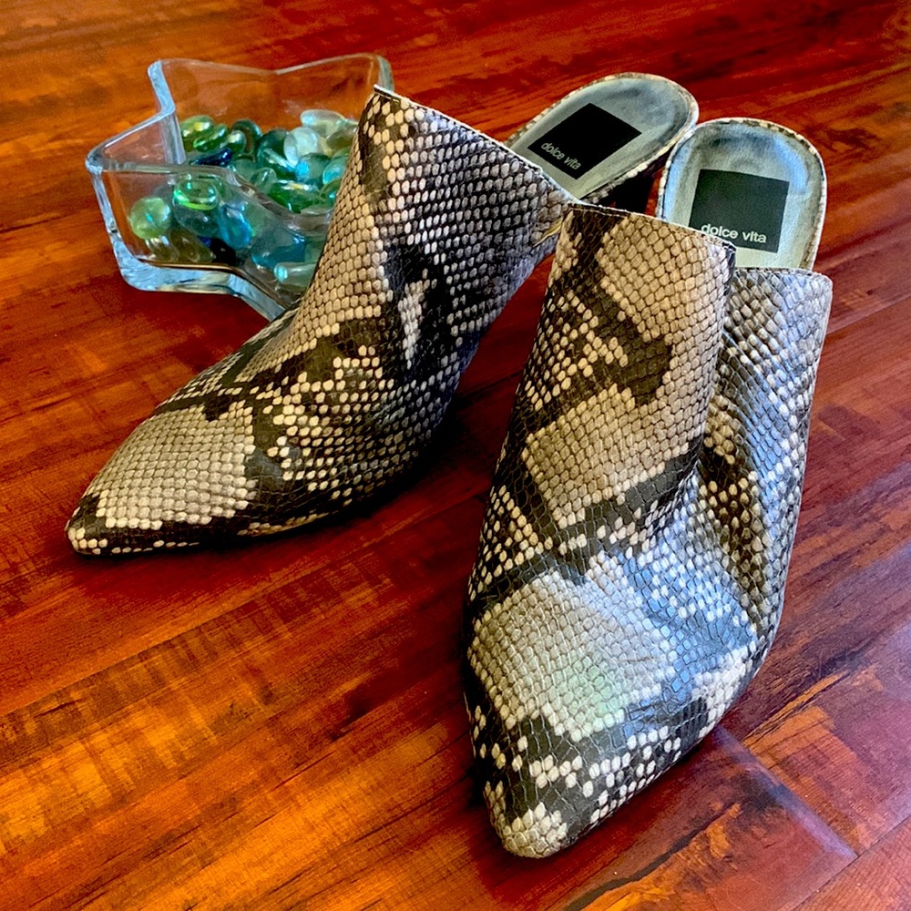 Snake pattern heals
